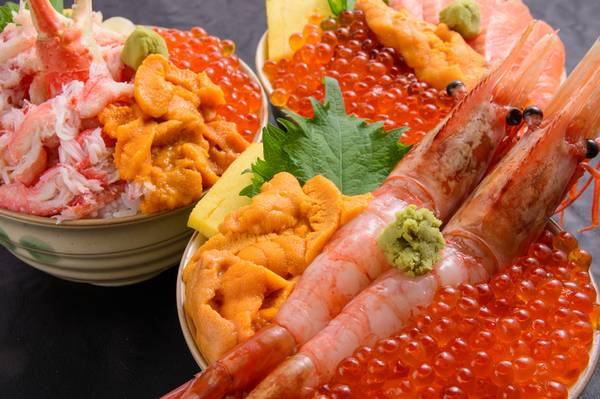 北海道で絶対欠かせない絶品海鮮丼「北のどんぶり屋滝波食堂」