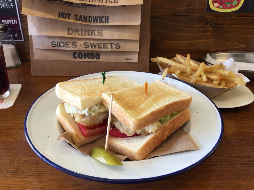 オーダーを受けてから作るハンドメイドサンドイッチ「ハサミヤ」